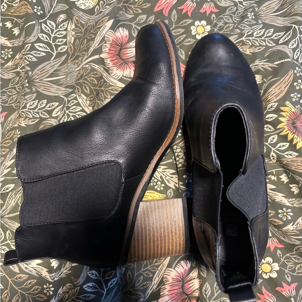 White Mountain Black Ankle Booties with Wooden Heel